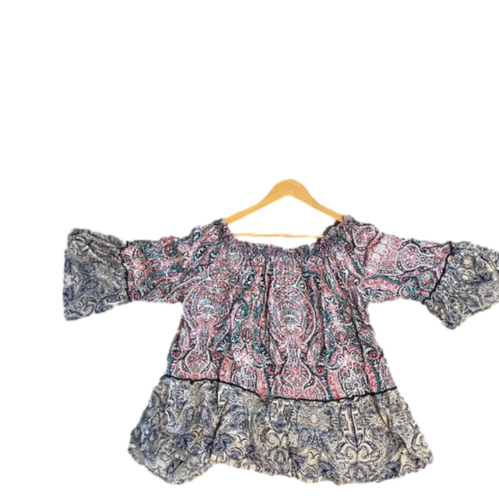 Flowy off the shoulder Bo Ho print shirt L